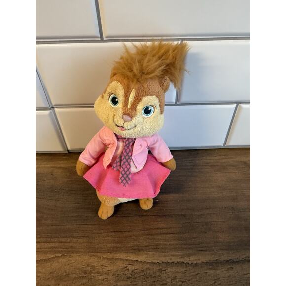 2011 TY Beanie Babies BRITTANY CHIPETTE From ALVIN AND THE CHIPMUNKS - Picture 1 of 8